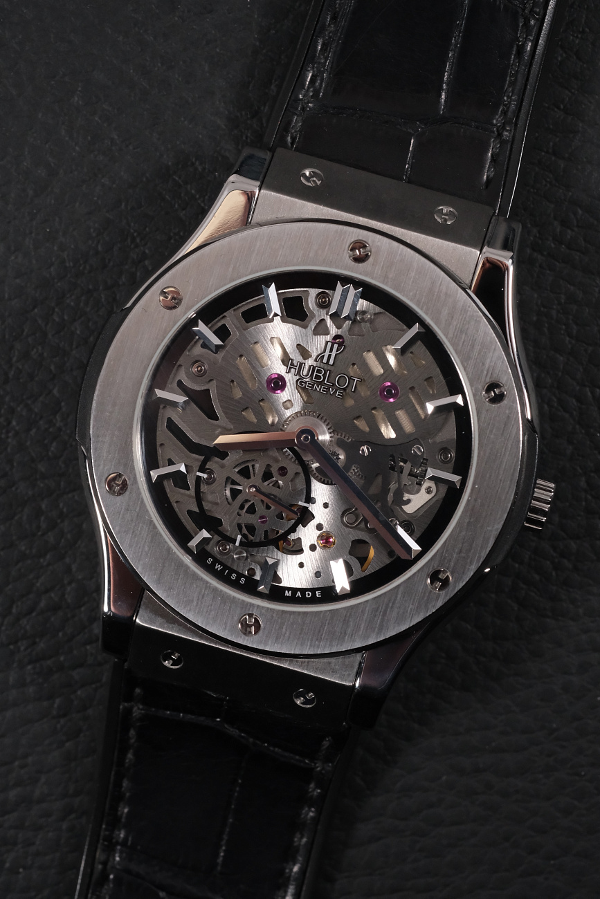 Часы Hublot  FUSION CLASSICO ULTRA-THIN SKELETON TITANIUM 45MM  515.NX.0170.LR