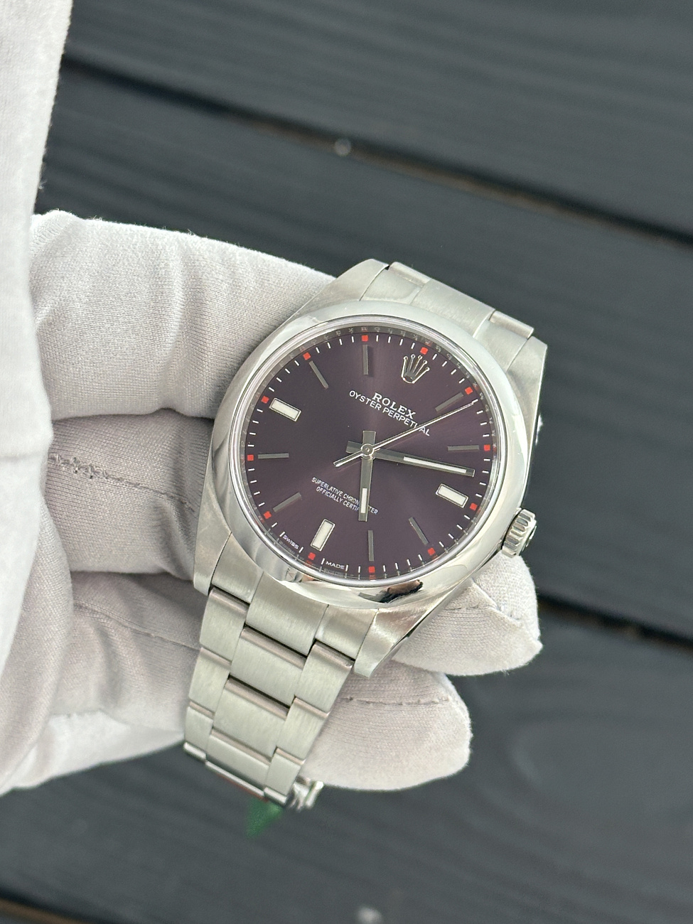 Часы Rolex  Oyster Perpetual 39Mm  114300