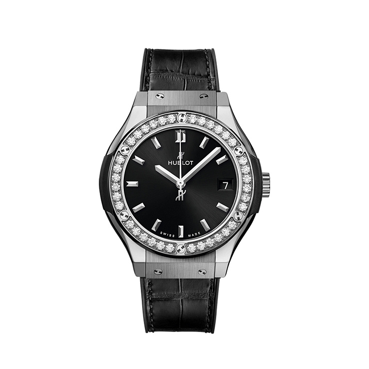 Часы Hublot  Classic Fusion Black Titanium Diamonds 33 Mm  581.NX.1470.LR.1104