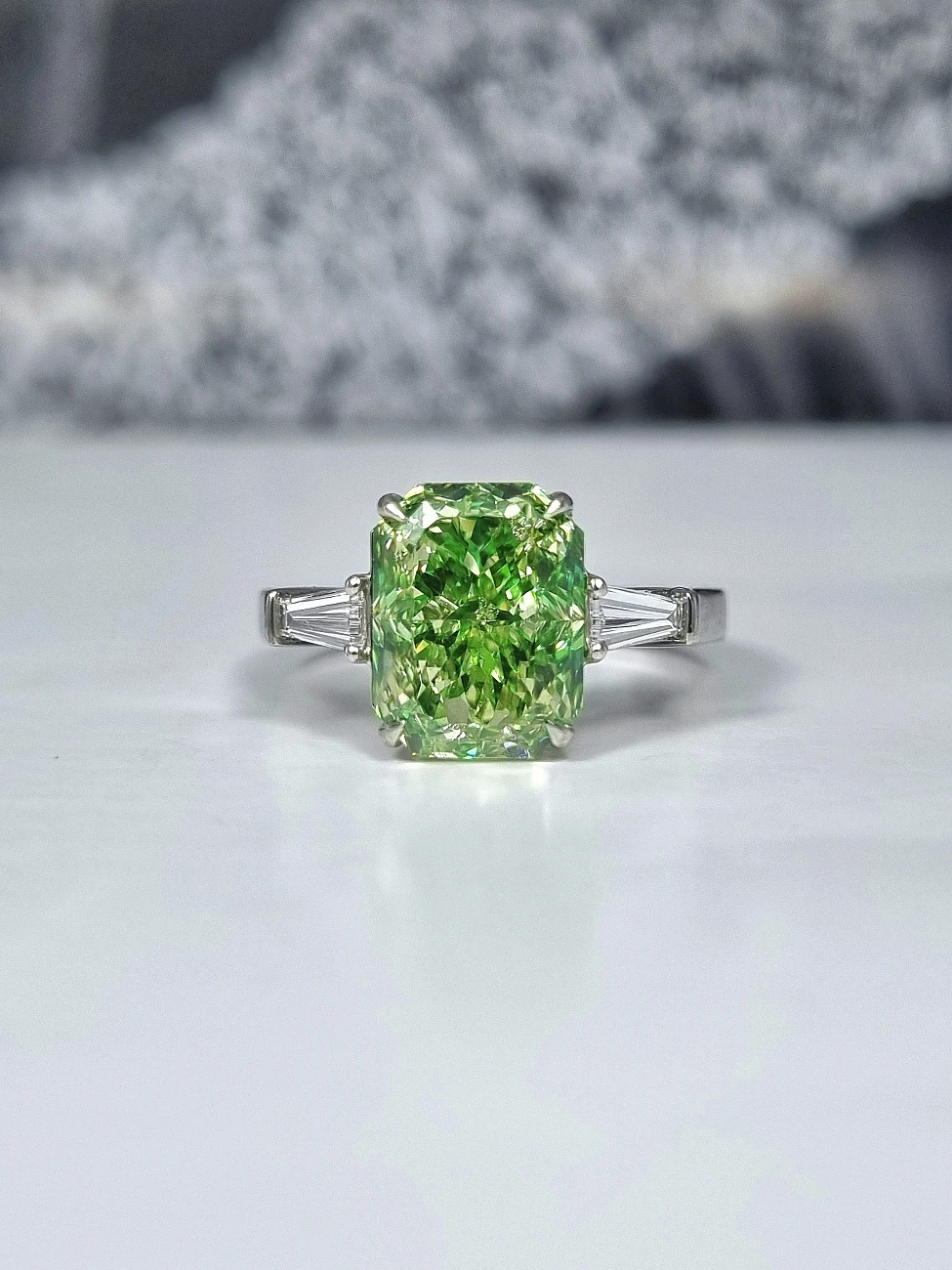 Украшение GIA  Кольцо с бриллиантом 5,01 ct. FBGY/Si1   