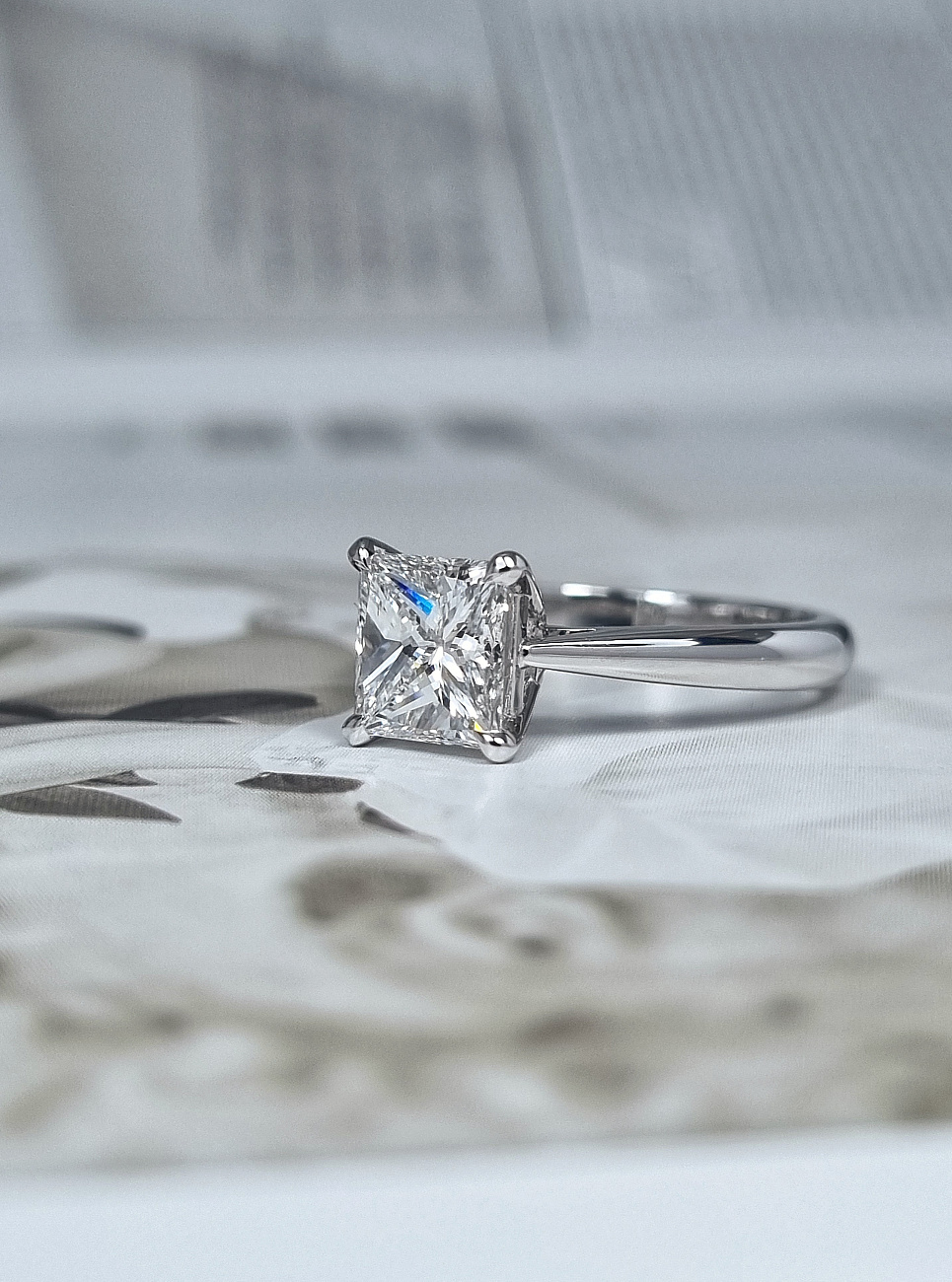 Украшение No Name  Кольцо с бриллиантом 1,54 ct. D/VVS2   