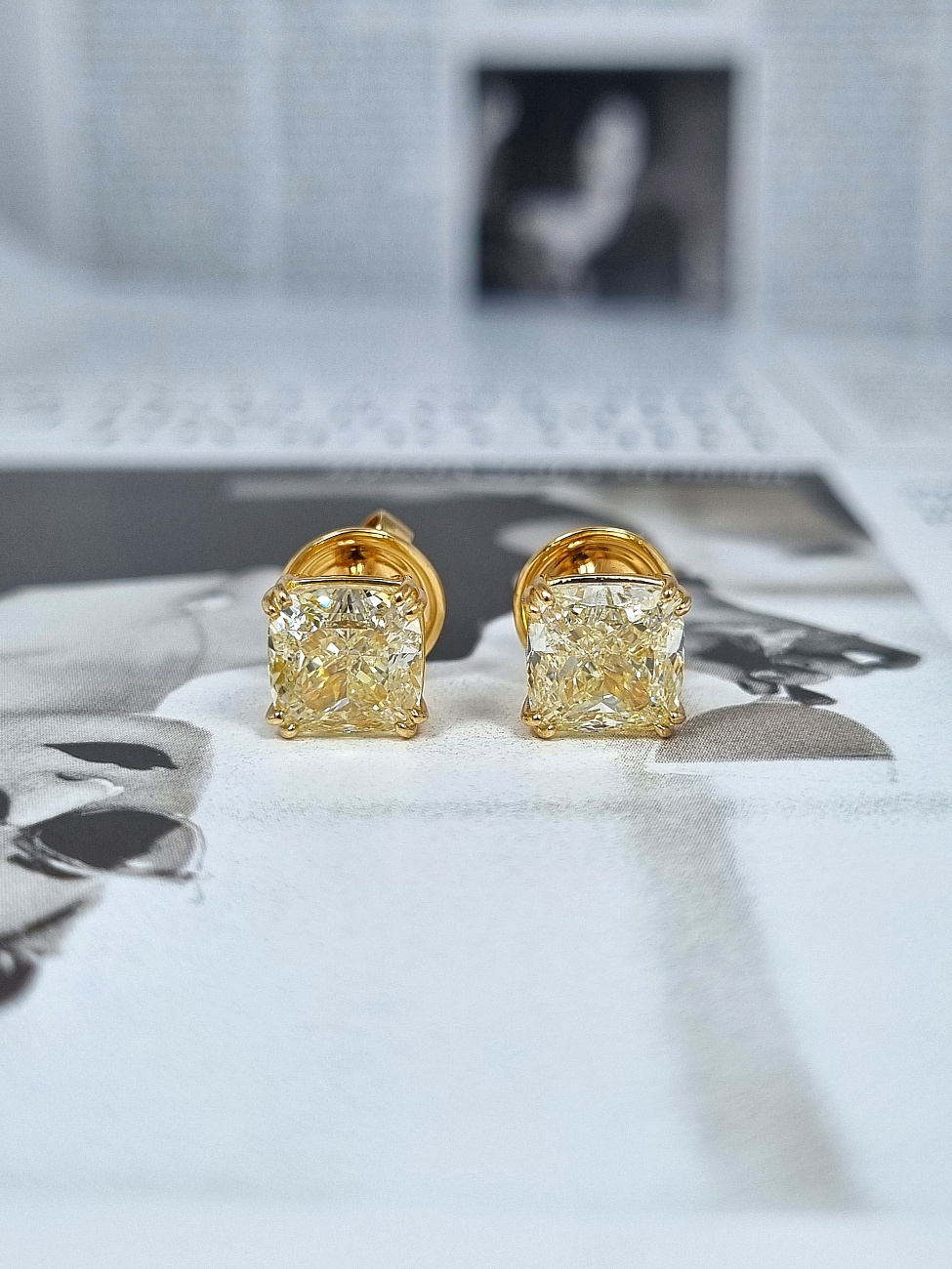 Украшение NO NAME  Серьги 3,01/3,03 ct. Cushion Diamonds   