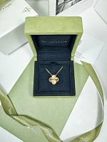 Украшение Van Cleef &amp; Arpels  Vintage Alhambra Pendant, Guilloché Yellow Gold  VCARP4KL00 