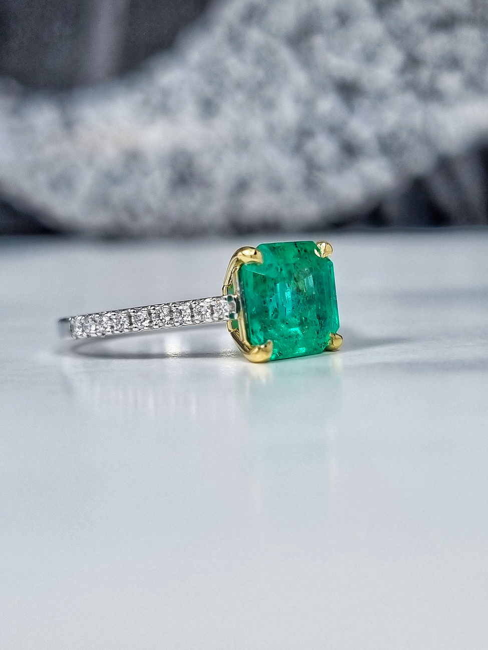 Украшение No Name  Кольцо с изумрудом 1,96 ct. Colombia   