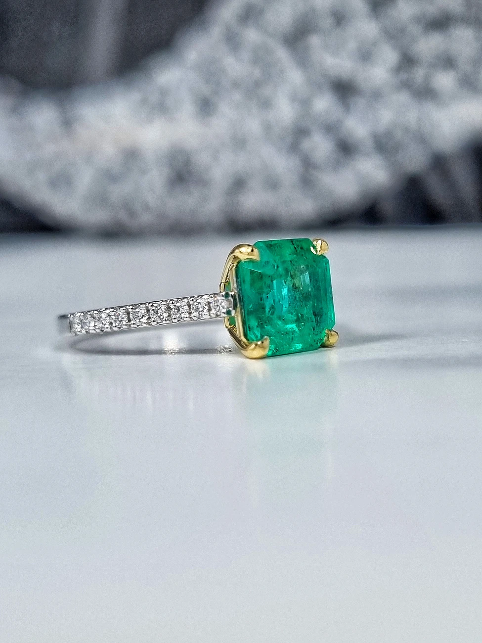 Украшение No Name  Кольцо с изумрудом 1,96 ct. Colombia   