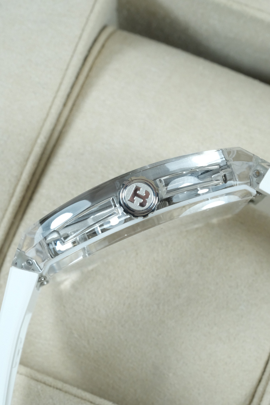 Часы Bianchet  UltraFino Skeleton Sapphire White Flying Tourbillon  CYKA TXXF M