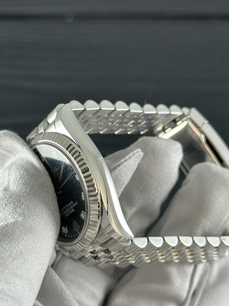 Часы Rolex  Datejust 36Mm Steel & White Gold Blue Fluted Motif Dial Diamonds  126234