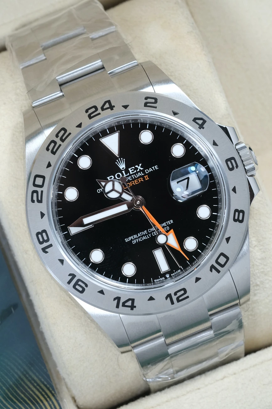 Часы Rolex  Explorer Ii Oyster Perpetual 42 Mm Black Dial  m226570-0002