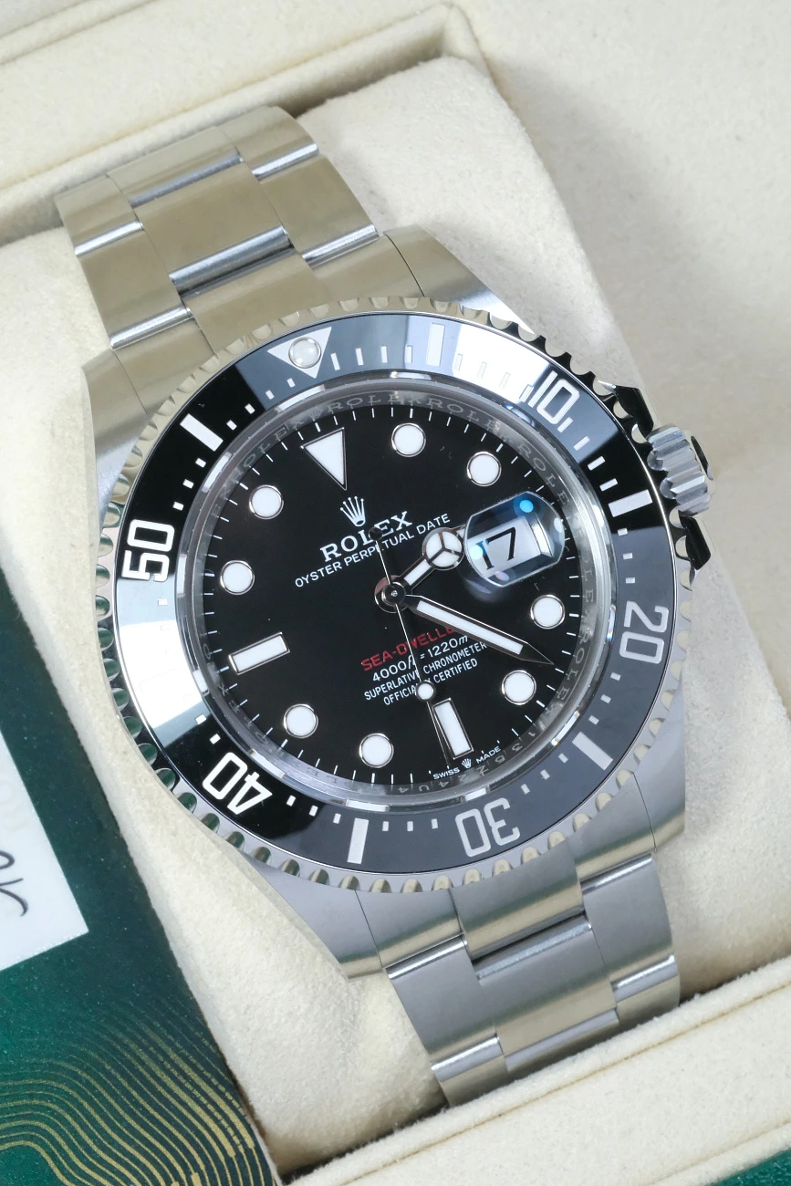 Часы Rolex  Sea Dweller 43Mm Red Line  126600