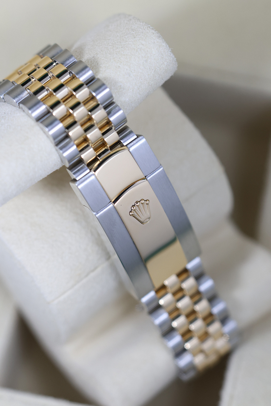 Часы Rolex  Datejust 36Mm Steel & Yellow Gold White Dial  126233