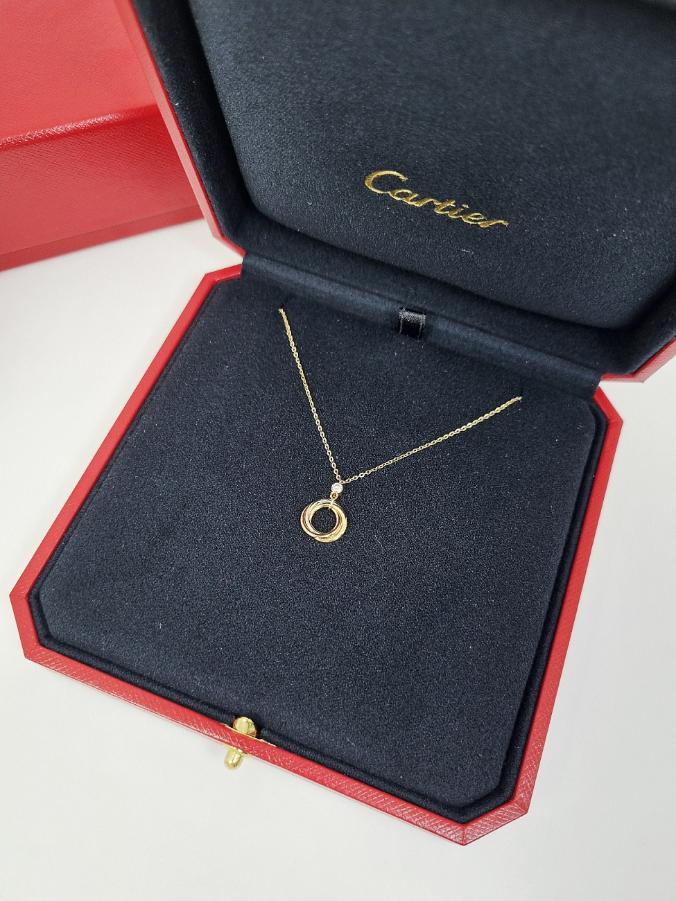 Украшение Cartier  Trinity Necklace  B7224815 