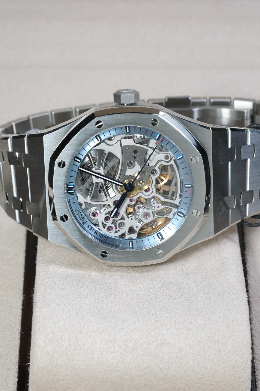 Audemars Piguet в наличии в Москве в &quot;Мануфактуре&quot;! 