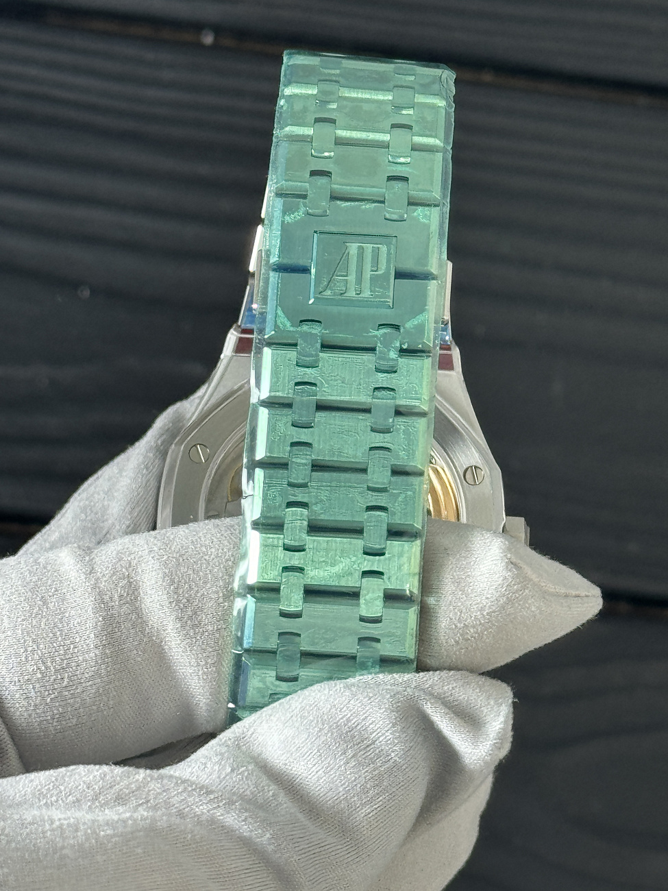 Часы Audemars Piguet  Royal Oak Selfwinding White Dial 41 Mm  15500ST.OO.1220ST.04