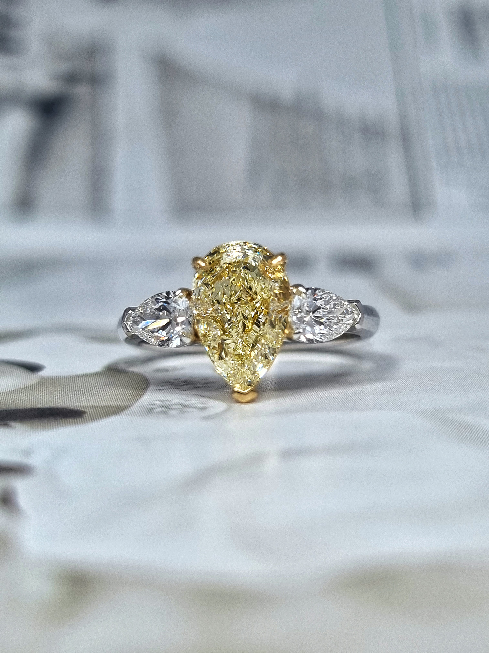 Украшение GIA  Кольцо с бриллиантом 2,18 ct. W to X/Internally Flawless   