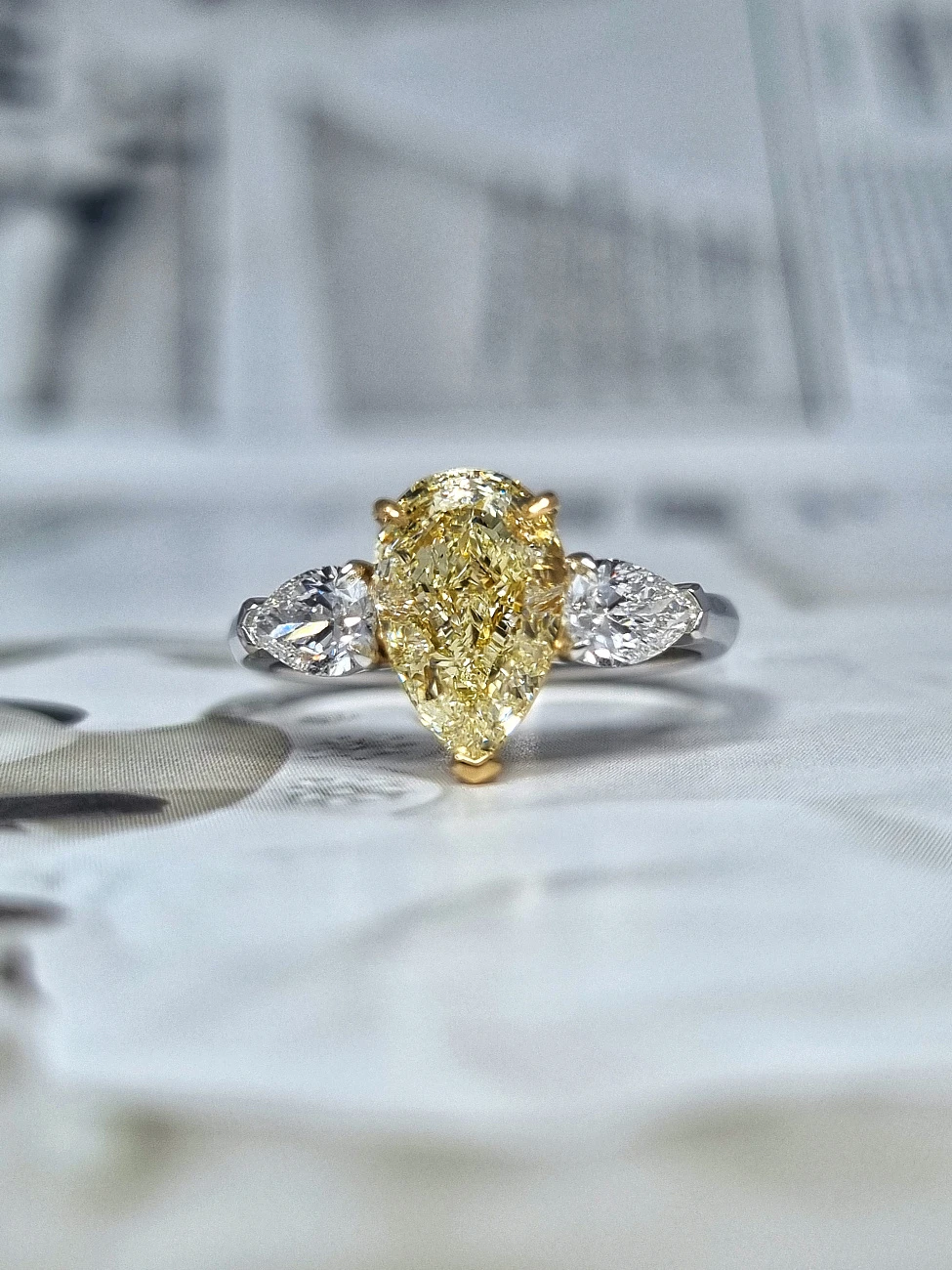 Украшение GIA  Кольцо с бриллиантом 2,18 ct. W to X/Internally Flawless   