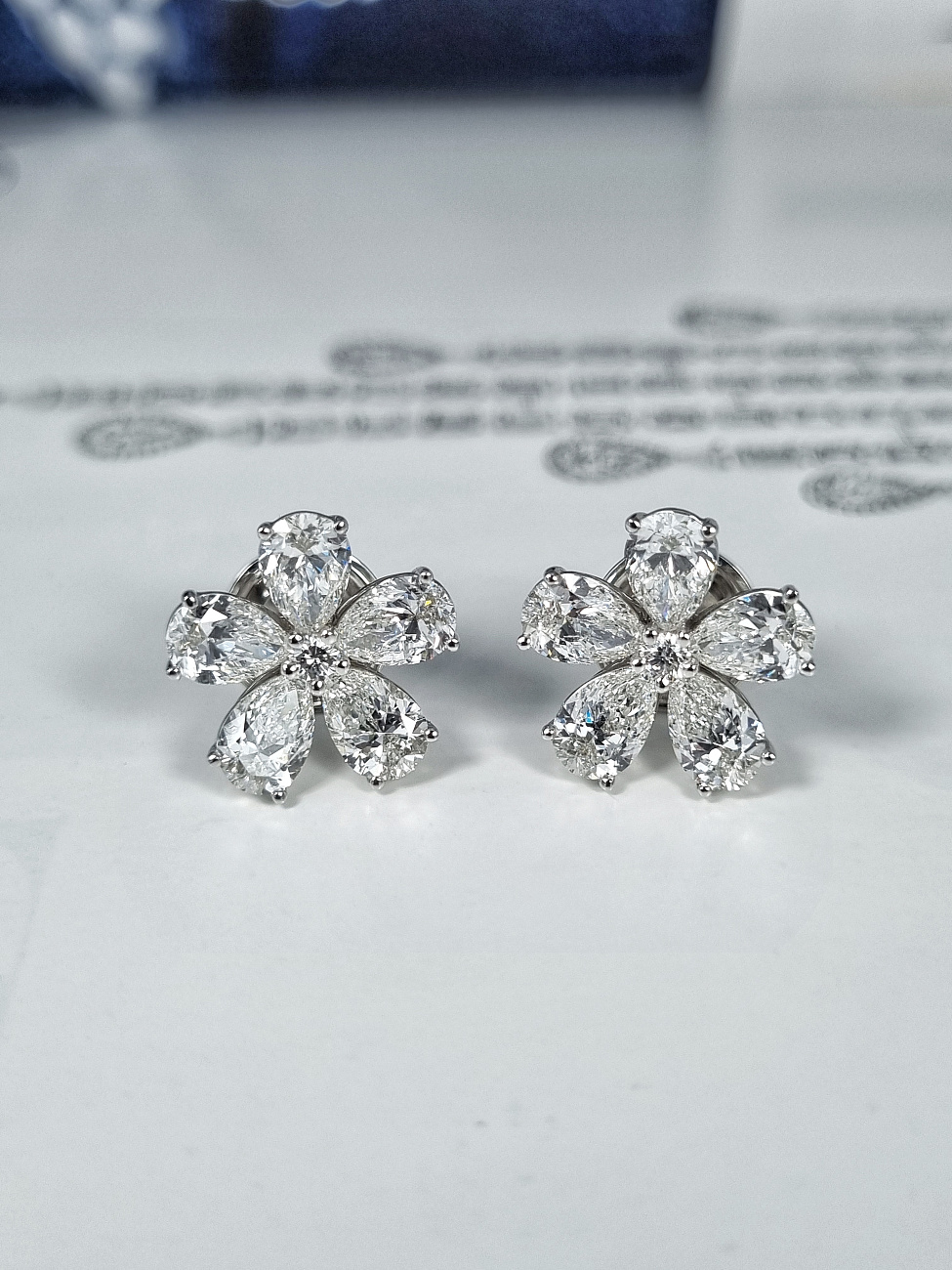 Украшение GIA  Серьги с бриллиантами 5,00 ct. F/VS1   