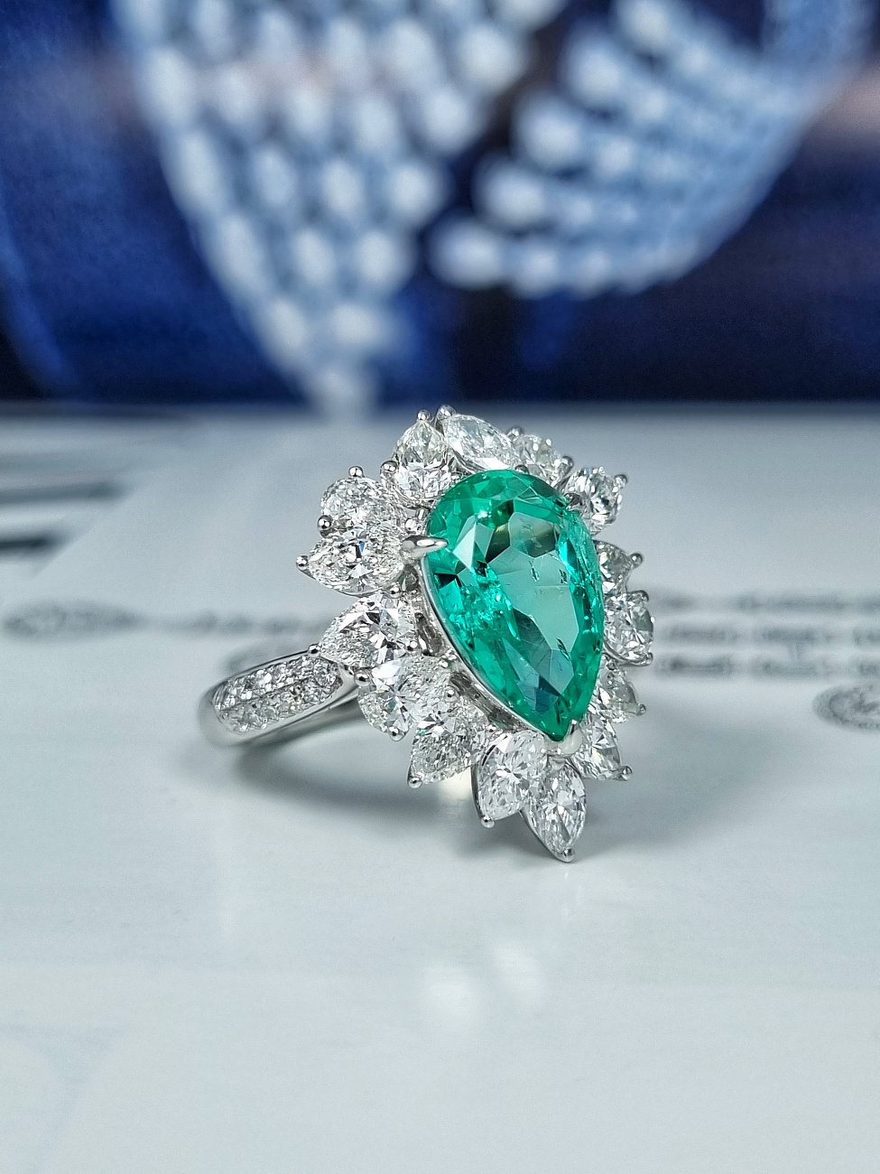 Украшение GRS GemResearch Swisslab  кольцо с изумрудом 2,95 ct. (Colombia)   