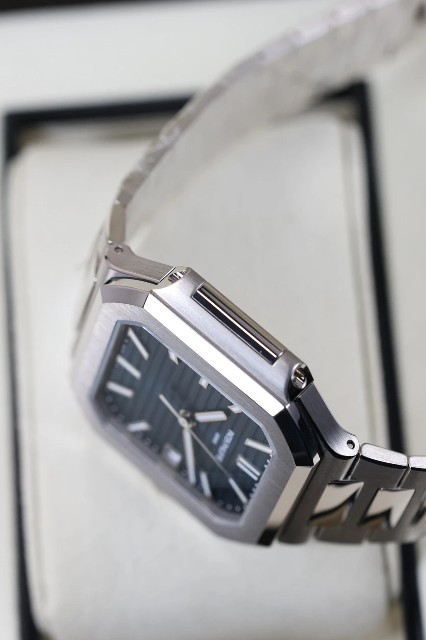 Часы Patek Philippe  Cubitus White Gold  7128/1G-001