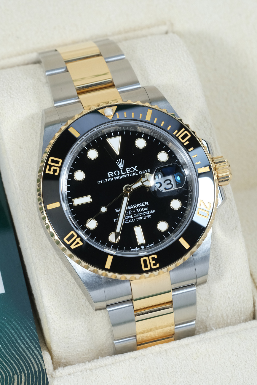 Часы Rolex  Submariner Steel & Yellow Gold Black Dial  126613LN