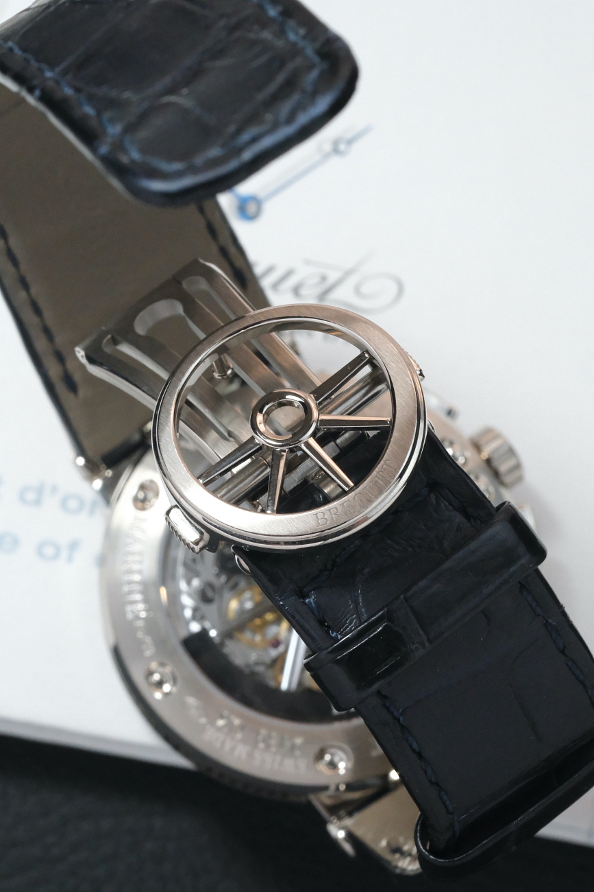 Часы Breguet  Marine Chronograph White Gold Blue Dial  5527BB/Y2/9WV