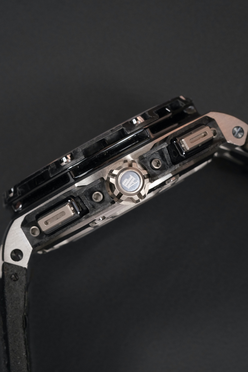 Часы Audemars Piguet  Royal Oak Offshore Grand Prix Platinum Limited Edition  26290PO.OO.A001VE.01