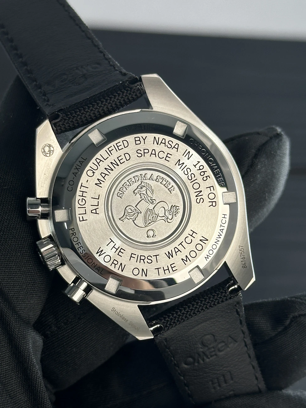 Часы Omega  Speedmaster Moonwatch Professional Co‑Axial Master Chronometer Chronograph 42 Mm  310.32.42.50.01.001