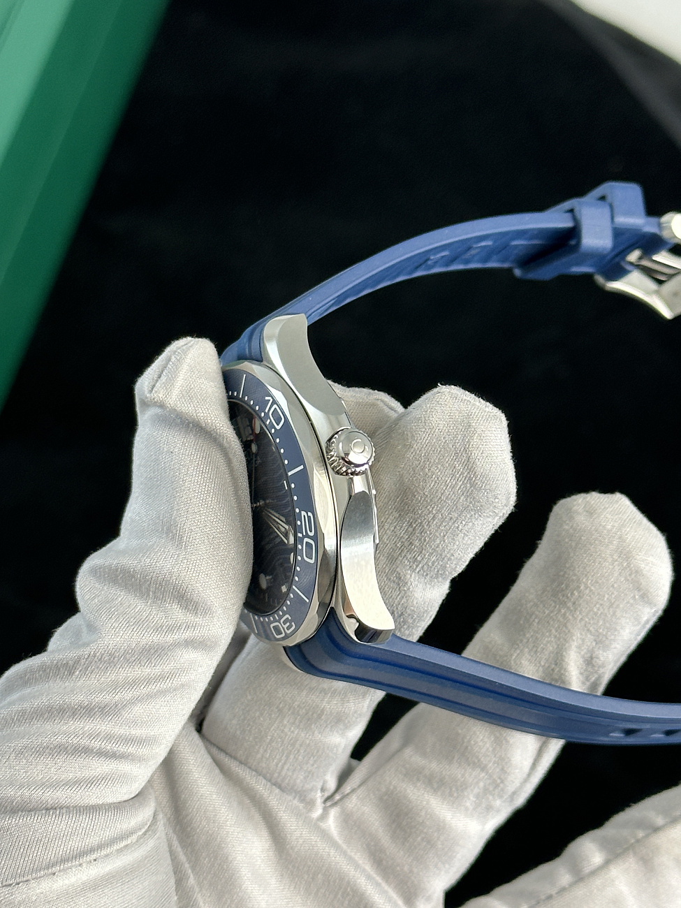 Часы Omega  Seamaster Diver 300M Co‑Axial Master Chronometer 42 Mm  210.32.42.20.03.001