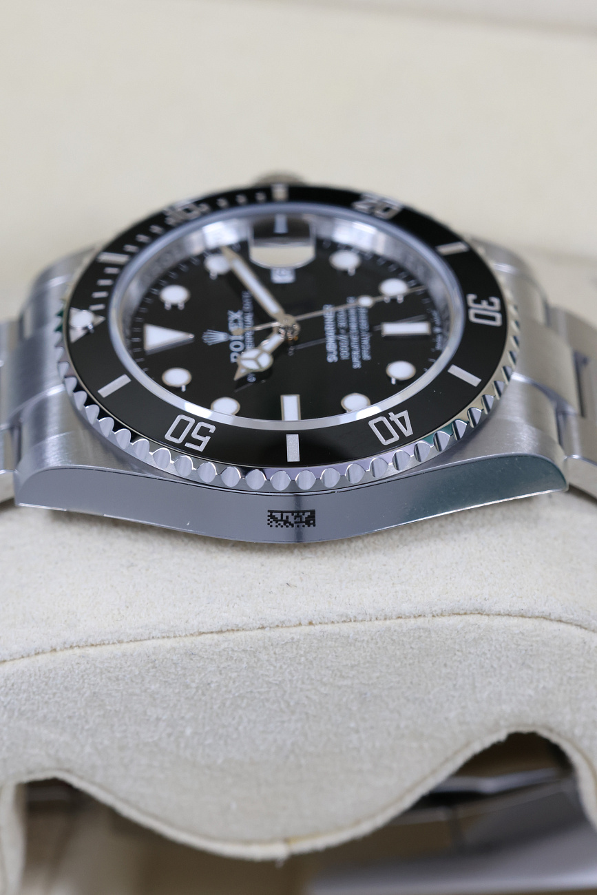 Часы Rolex  Oyster Perpetual Submariner Date  126610LN