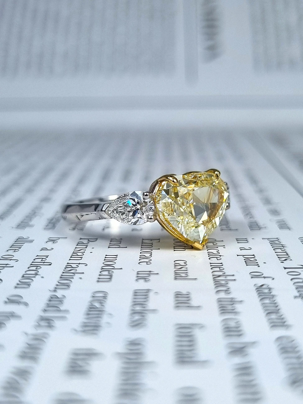 Украшение GIA  Кольцо с бриллиантом 5,01 ct. U To V Range/VS2   