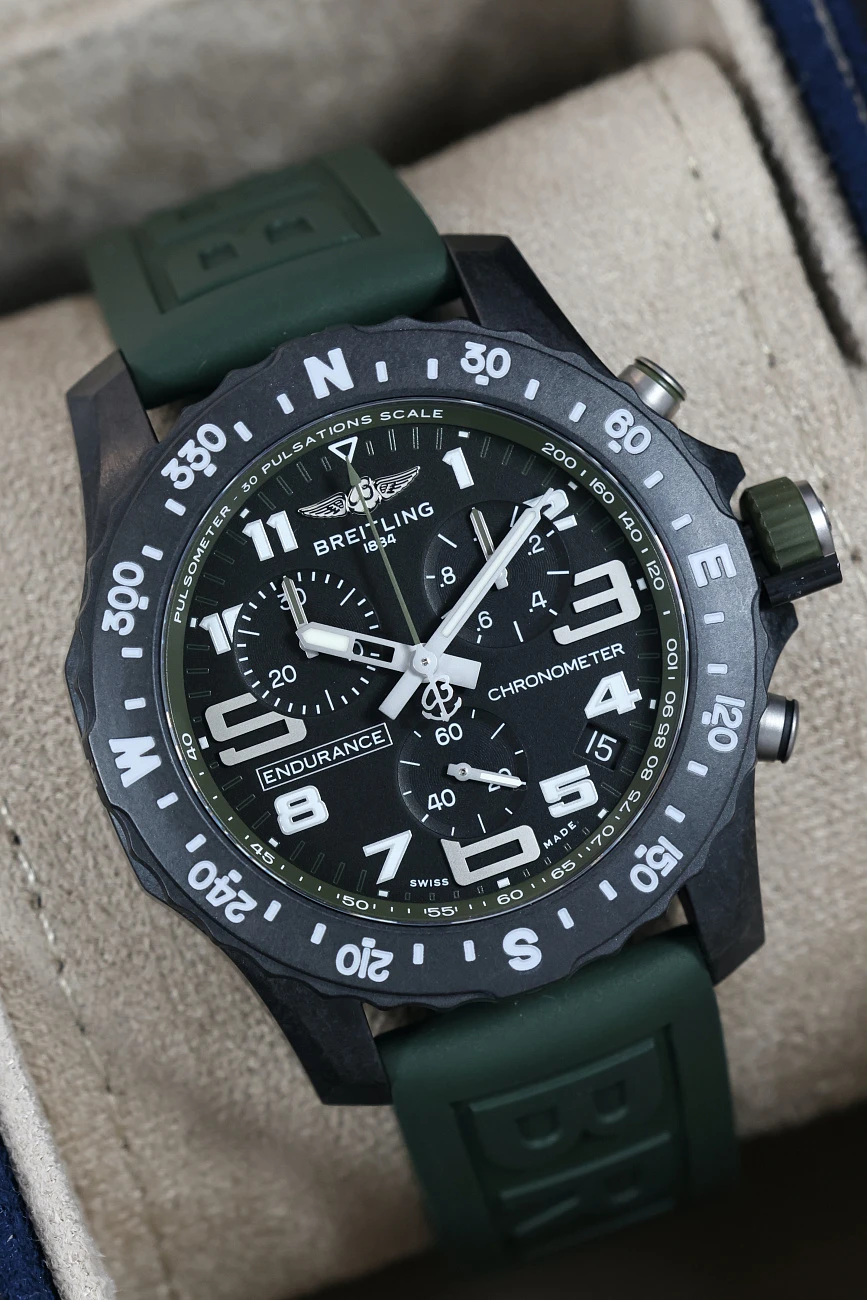 Часы Breitling  Endurance Pro Breitlight Green  X82310D31B1S1