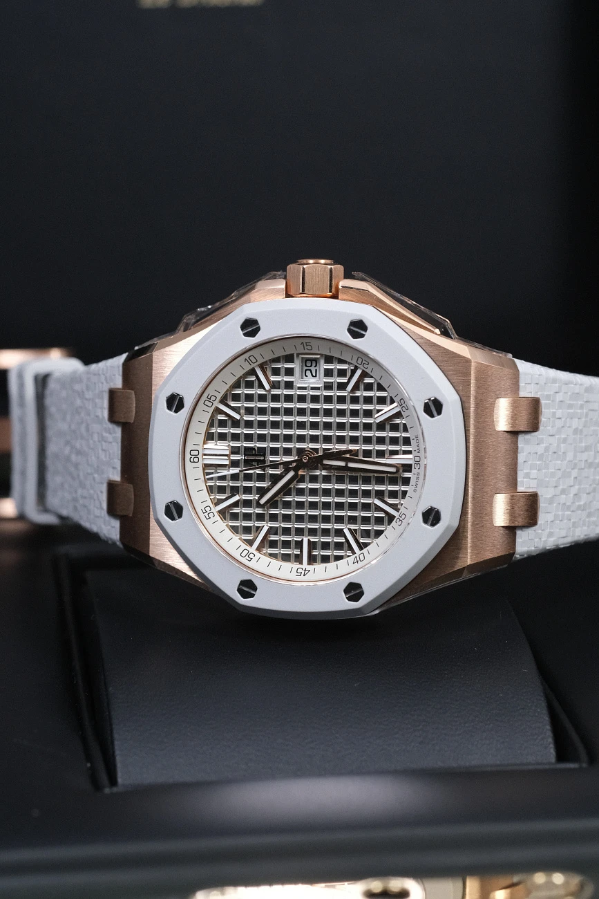 Часы Audemars Piguet  Royal Oak Offshore Rose Gold  77605OK.OO.A101CA.01