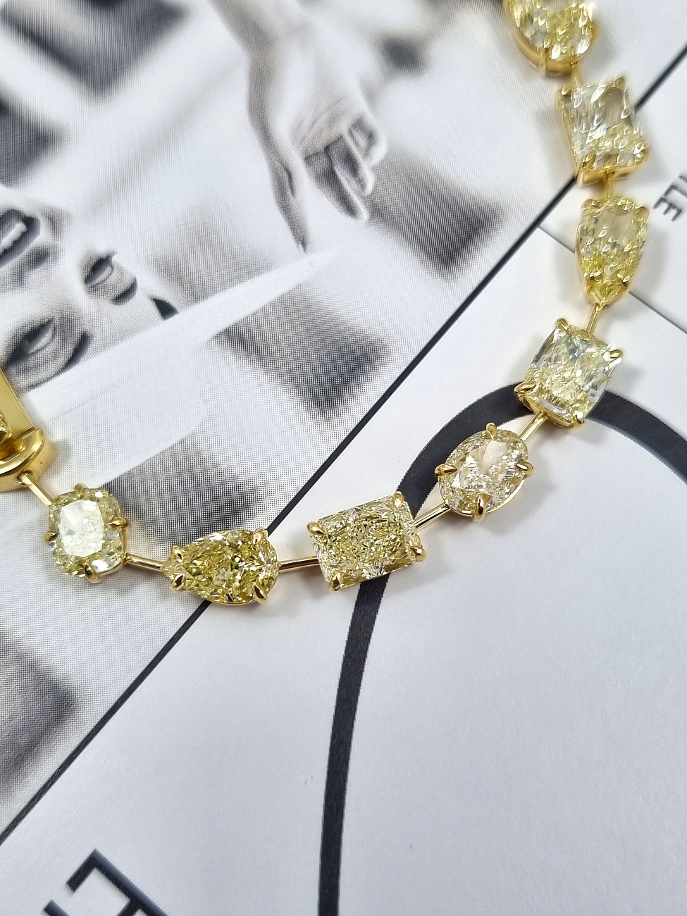 Украшение GIA  Браслет с бриллиантами 16,69 ct. Mixed Shape    