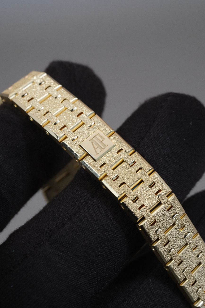 Audemars Piguet в наличии в Москве в &quot;Мануфактуре&quot;! 