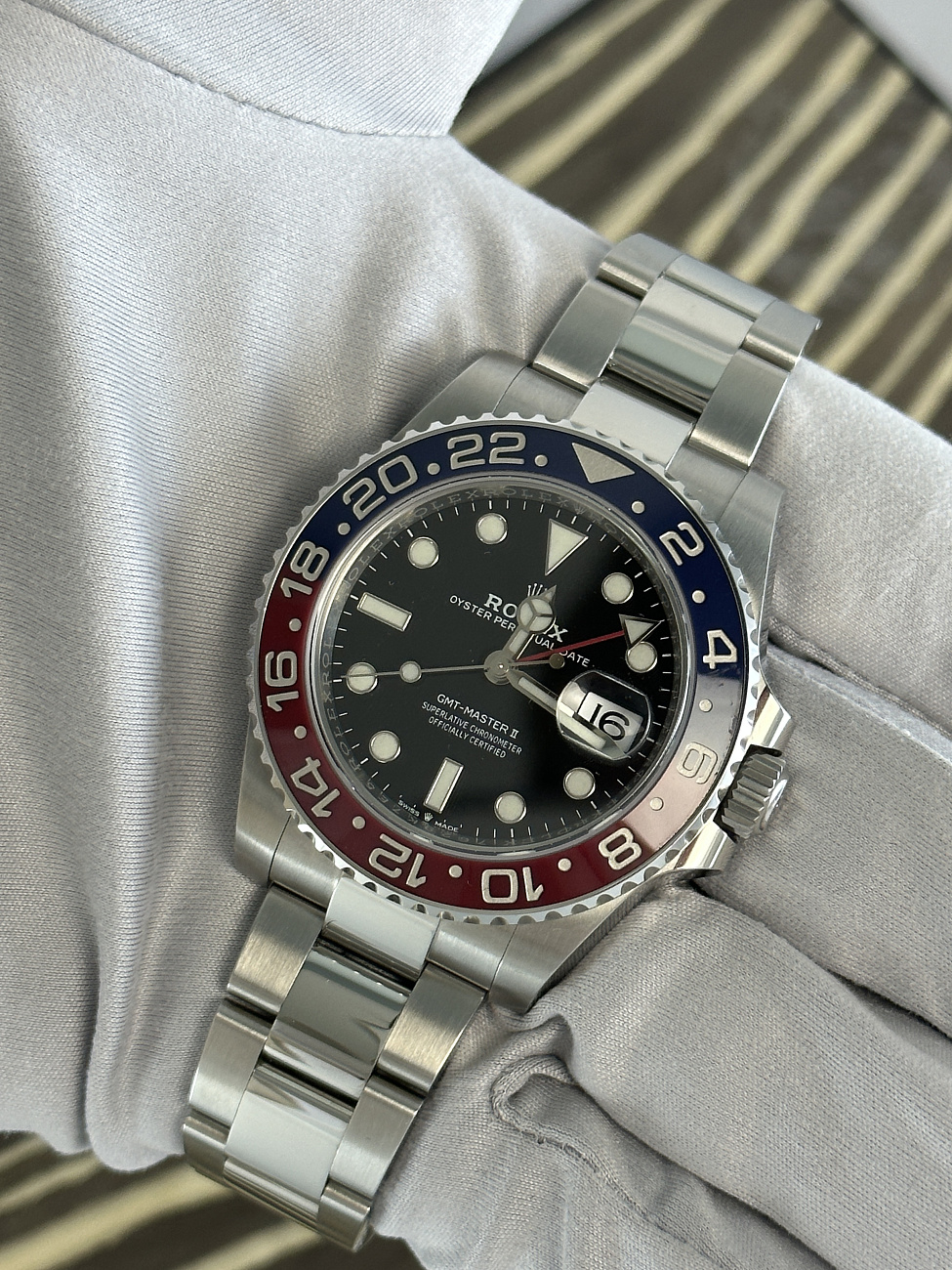 Часы Rolex  Gmt-Master Ii Pepsi  126710BLRO 