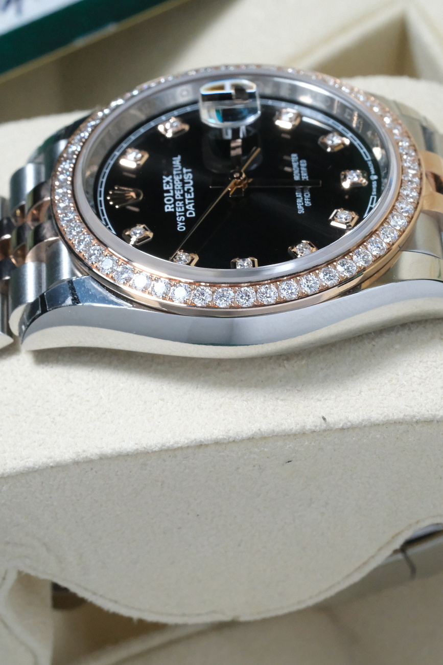 Часы Rolex  Oyster Perpetual Datejust 36 Mm Everose Rolesor Diamonds  126281RBR