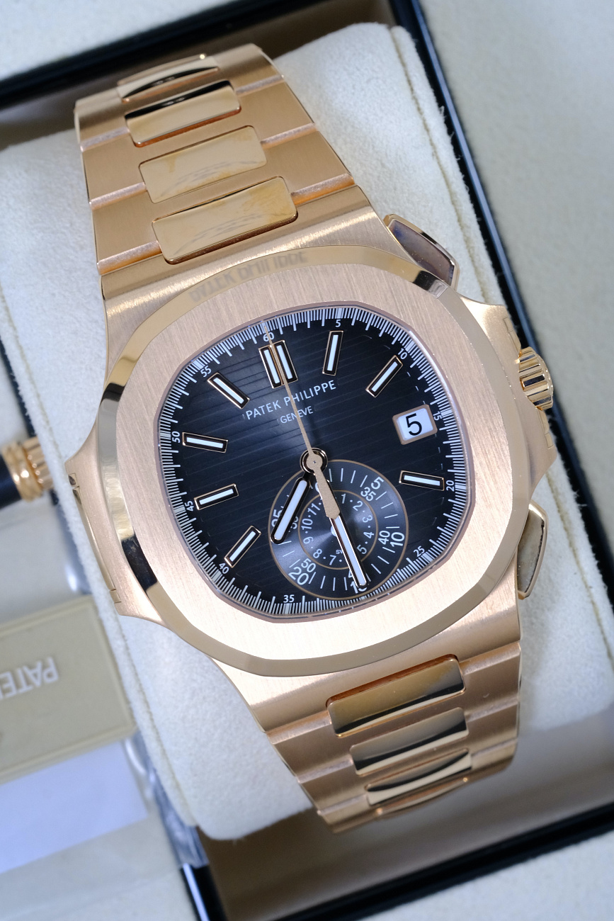 Часы Patek Philippe  Nautilus Chronograph Rose Gold  5980R/1R-001