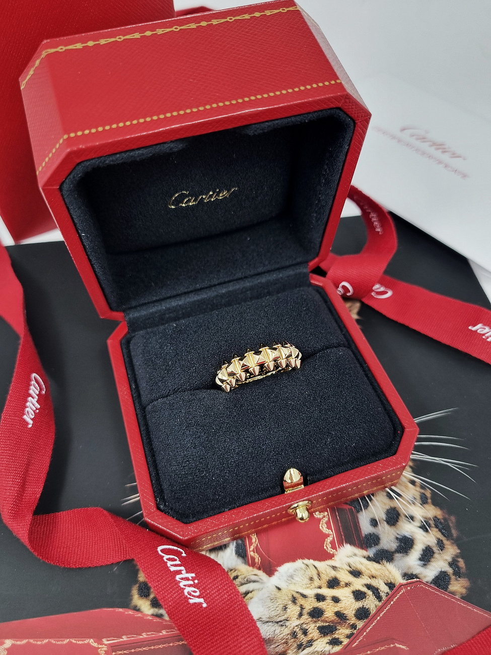 Украшение Cartier  Clash de Cartier ring, medium model  CRB4239153 