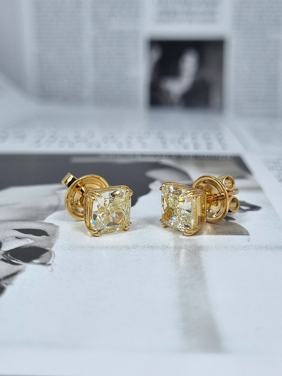 Украшение GIA  Серьги 3,01/3,03 ct. Cushion Diamonds   
