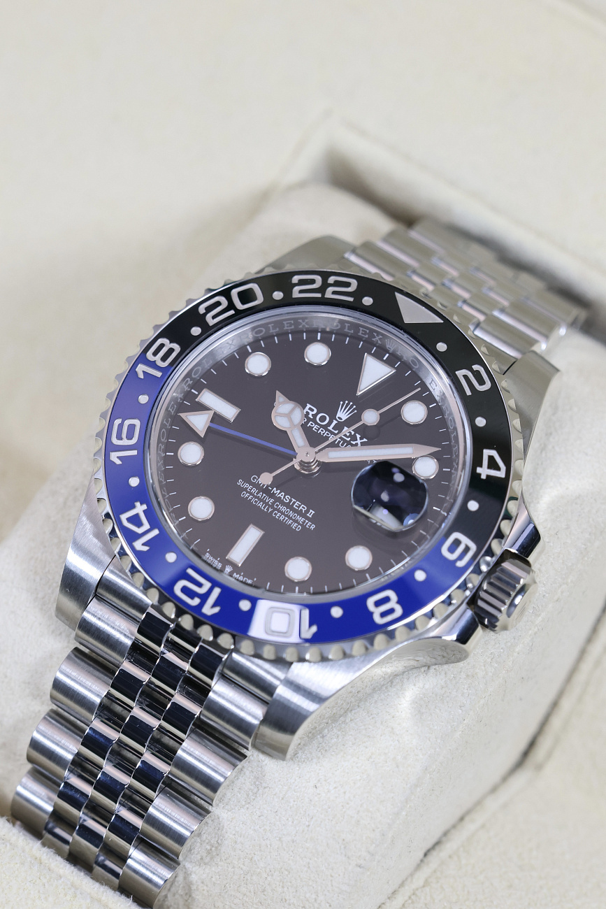 Часы Rolex  Gmt-Master Ii Batman  126710BLNR