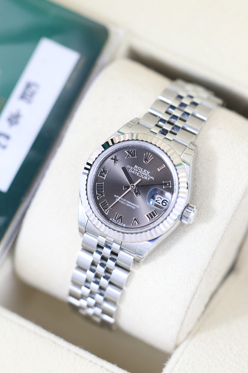 Часы Rolex  Lady-Datejust 28 Oyster Dark Grey Dial  279174