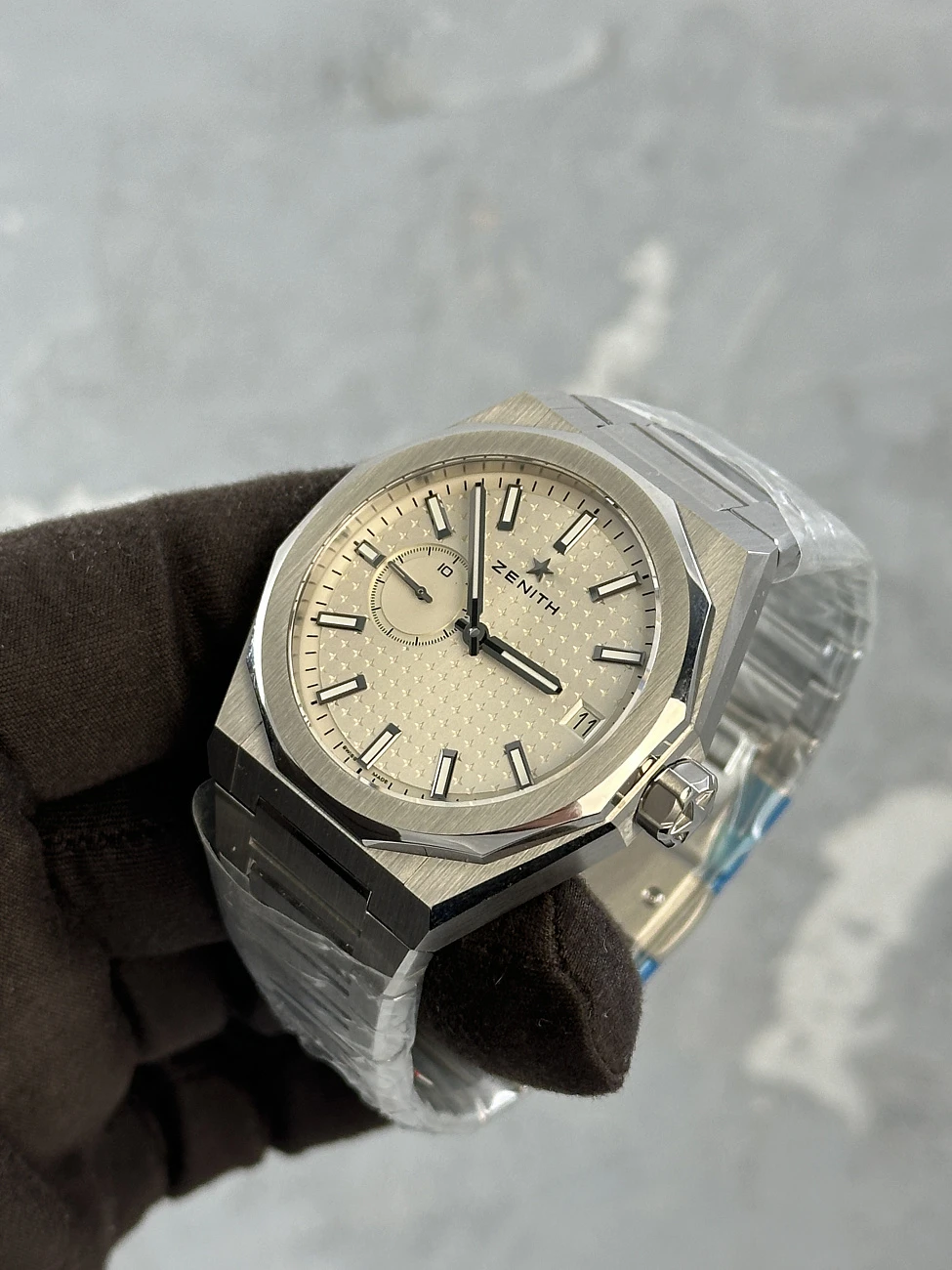 Часы Zenith  Defy Skyline White Dial  03.9300.3620/01.I001