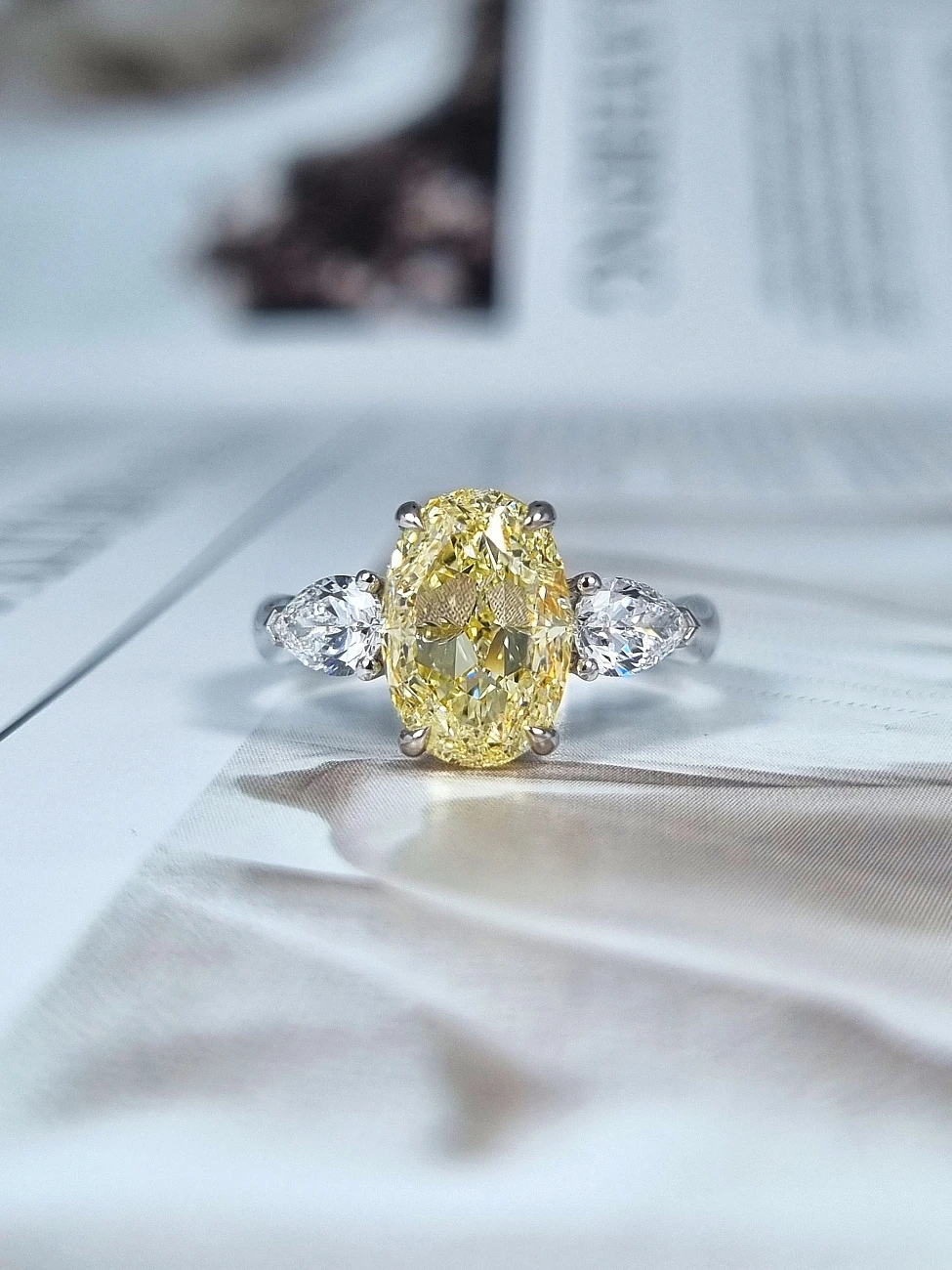 Украшение GIA  Кольцо с бриллиантом 3,00 ct. U to V Range/VS2   