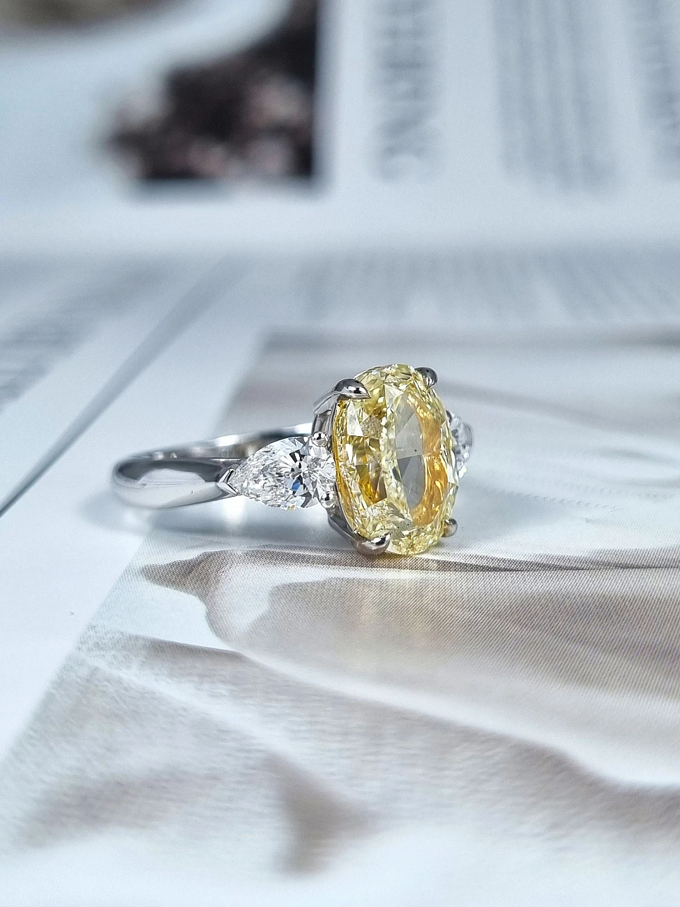 Украшение GIA  Кольцо с бриллиантом 3,00 ct. U to V Range/VS2   