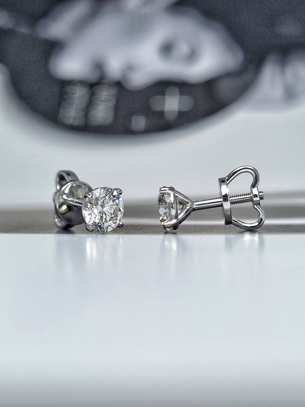 Украшение GIA  Серьги с бриллиантами  0,70/,70 ct. F/VS1 (3 Excellent)   