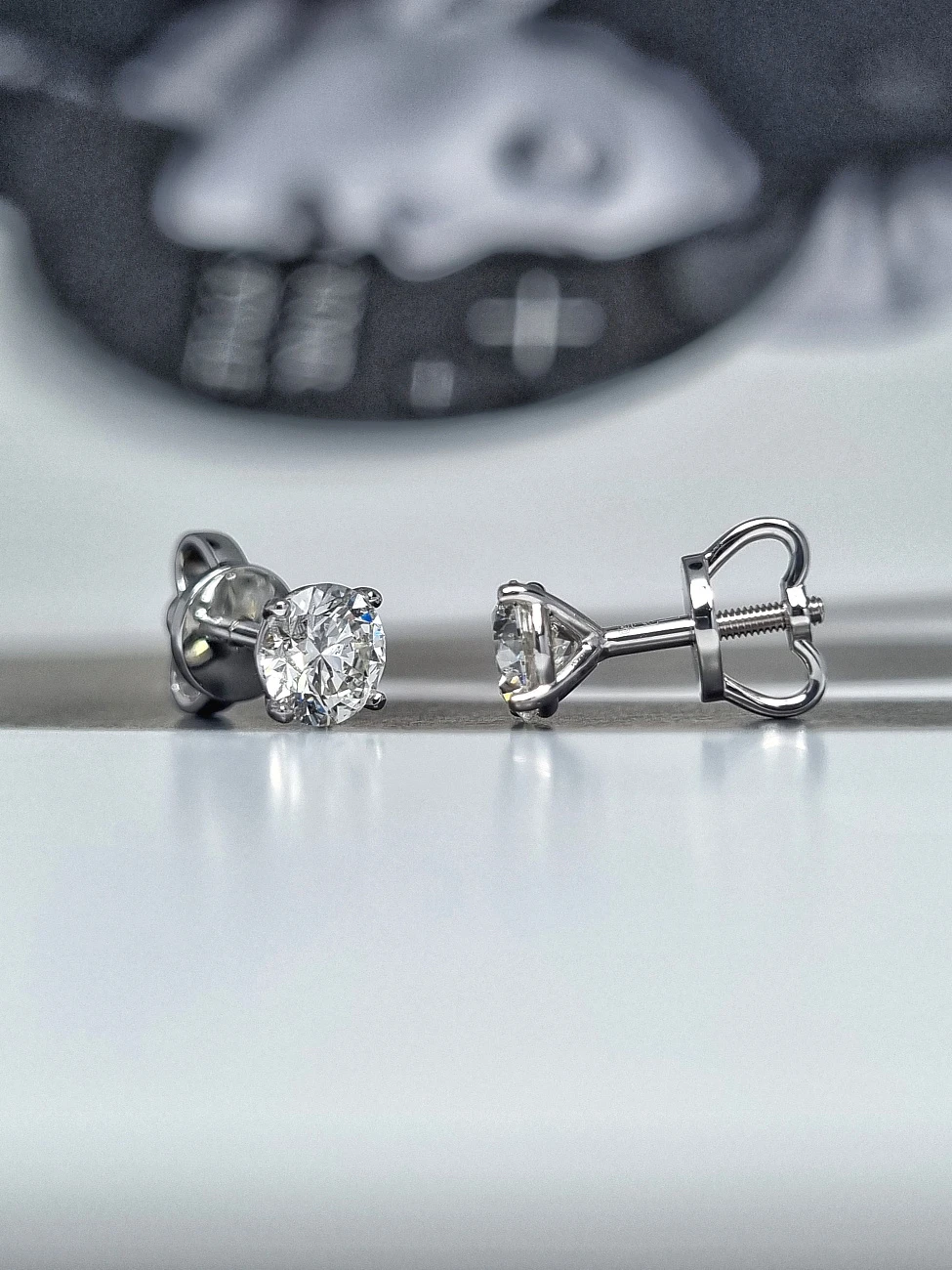Украшение GIA  Серьги с бриллиантами  0,70/,70 ct. F/VS1 (3 Excellent)   