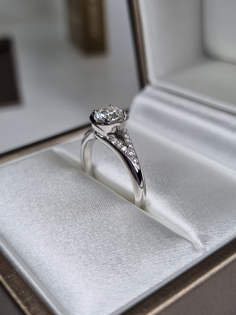 Украшение Bvlgari  Incontro D’amore Ring 0,50 Ct. F/Vs1  352259 