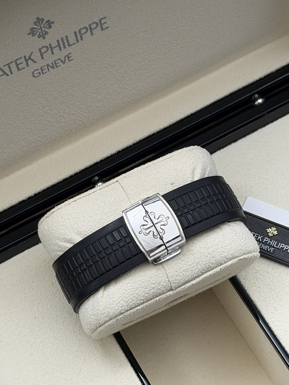 Часы Patek Philippe  Aquanaut Jumbo Steel  5167A-001