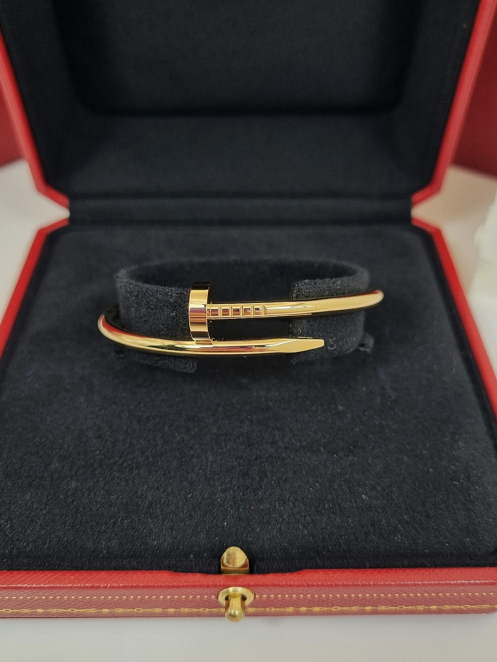 Украшение Cartier  Juste Un Clou Bracelet, Classic, Yg  B6048217 