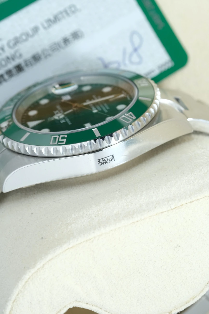 Часы Rolex  Submariner Green Hulk В Заводских Пленках  116610LV