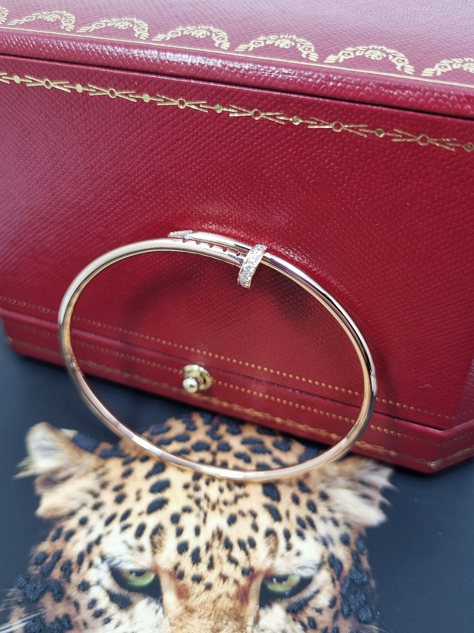 Украшение Cartier  Juste Un Clou Bracelet, Small Model B6065817  B6065817 